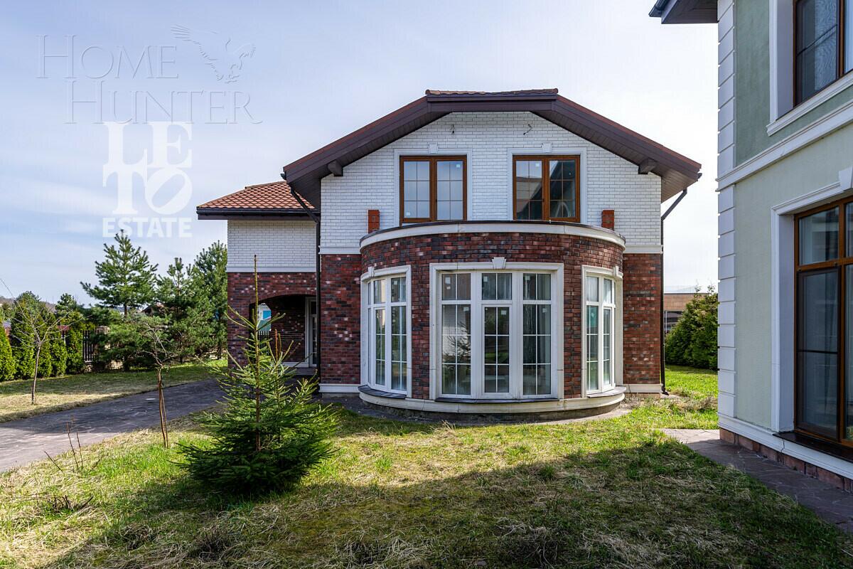2-этажный коттедж 900 м² с отделкой