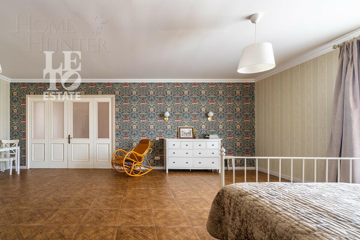 2-этажный коттедж 900 м² с отделкой