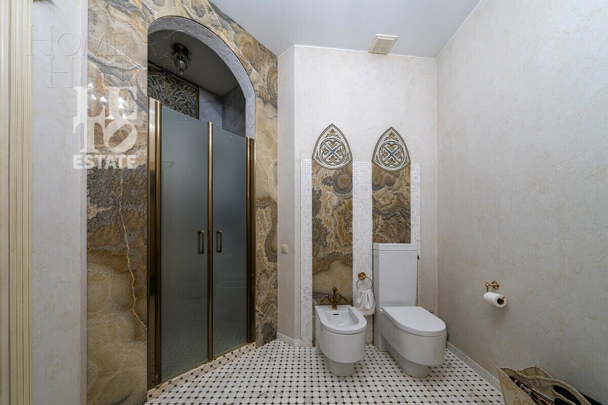 3-этажный коттедж 555 м² с отделкой