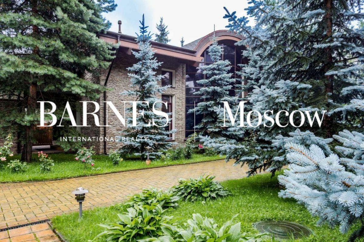 2-этажный коттедж 1 786 м² с отделкой