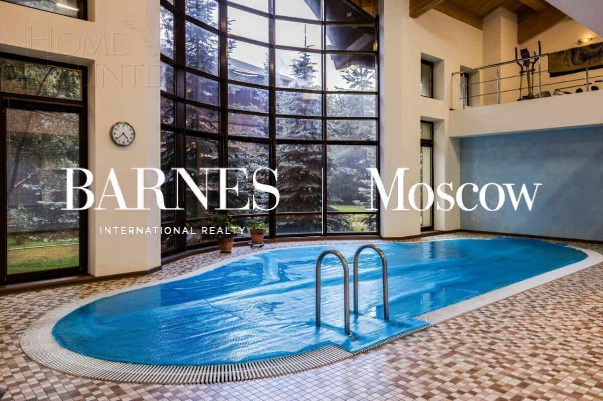 2-этажный коттедж 1 786 м² с отделкой