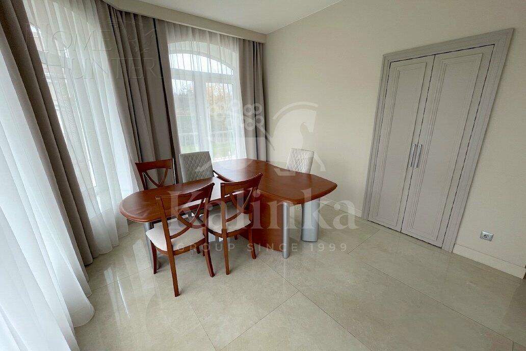 2-этажный коттедж 640 м² с отделкой