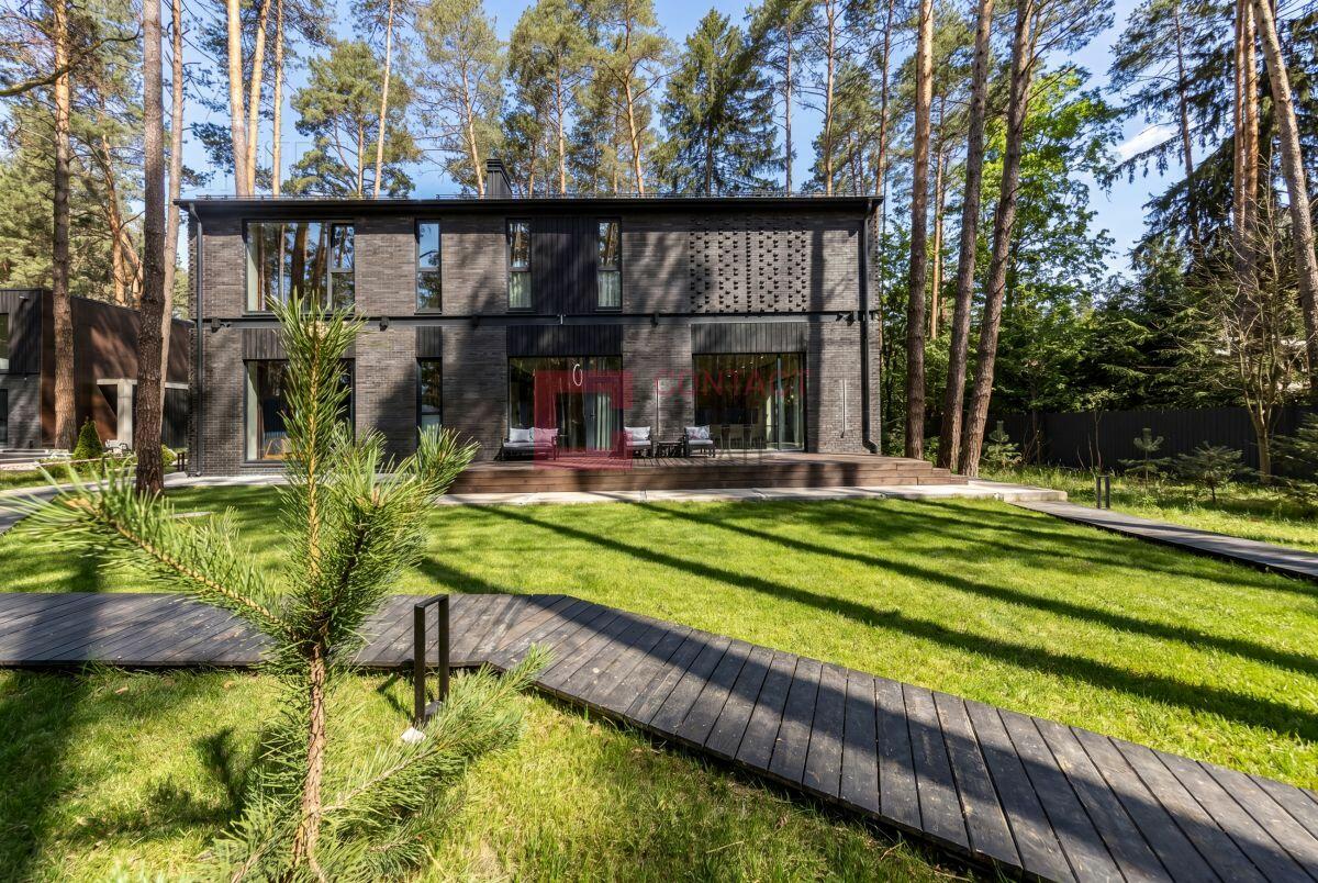 2-этажный коттедж 750 м² с отделкой