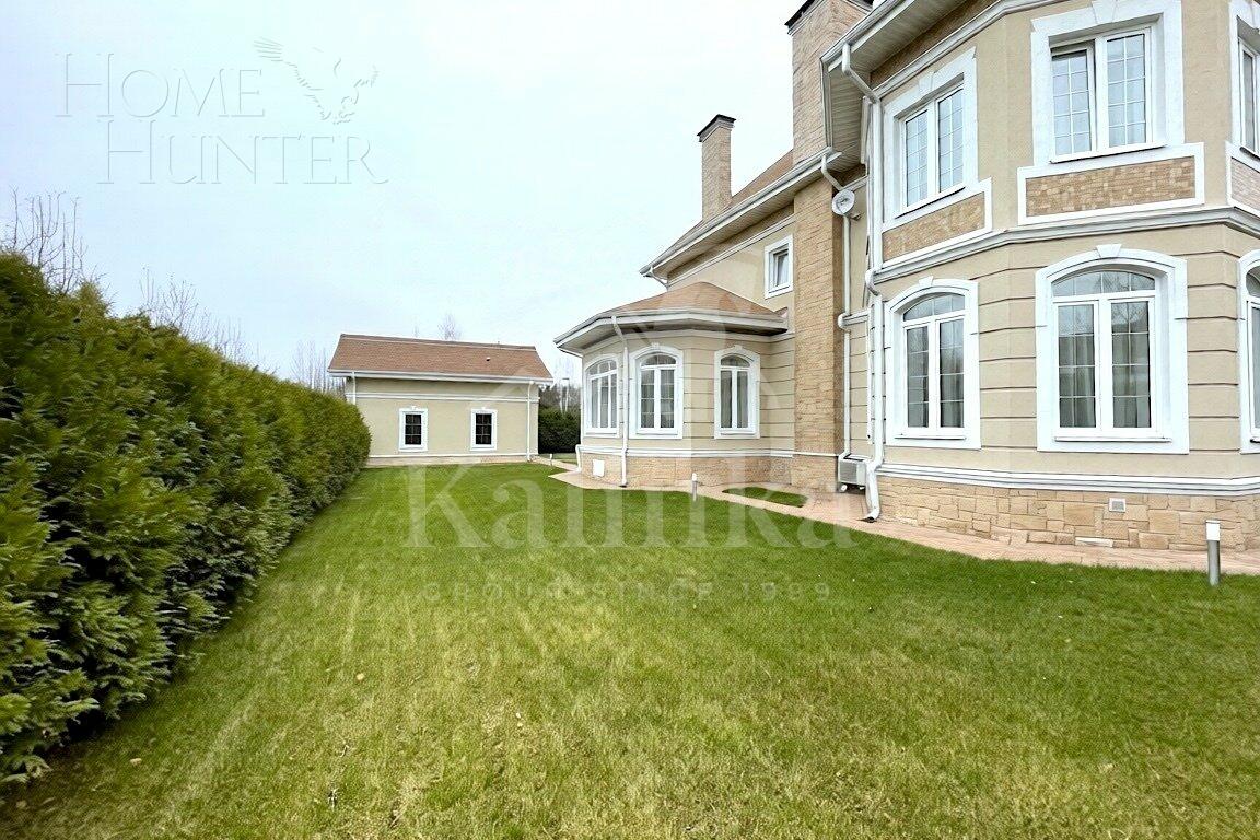 2-этажный коттедж 640 м² с отделкой