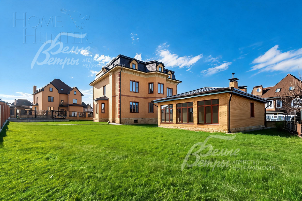 2-этажный коттедж 693.5 м² с отделкой