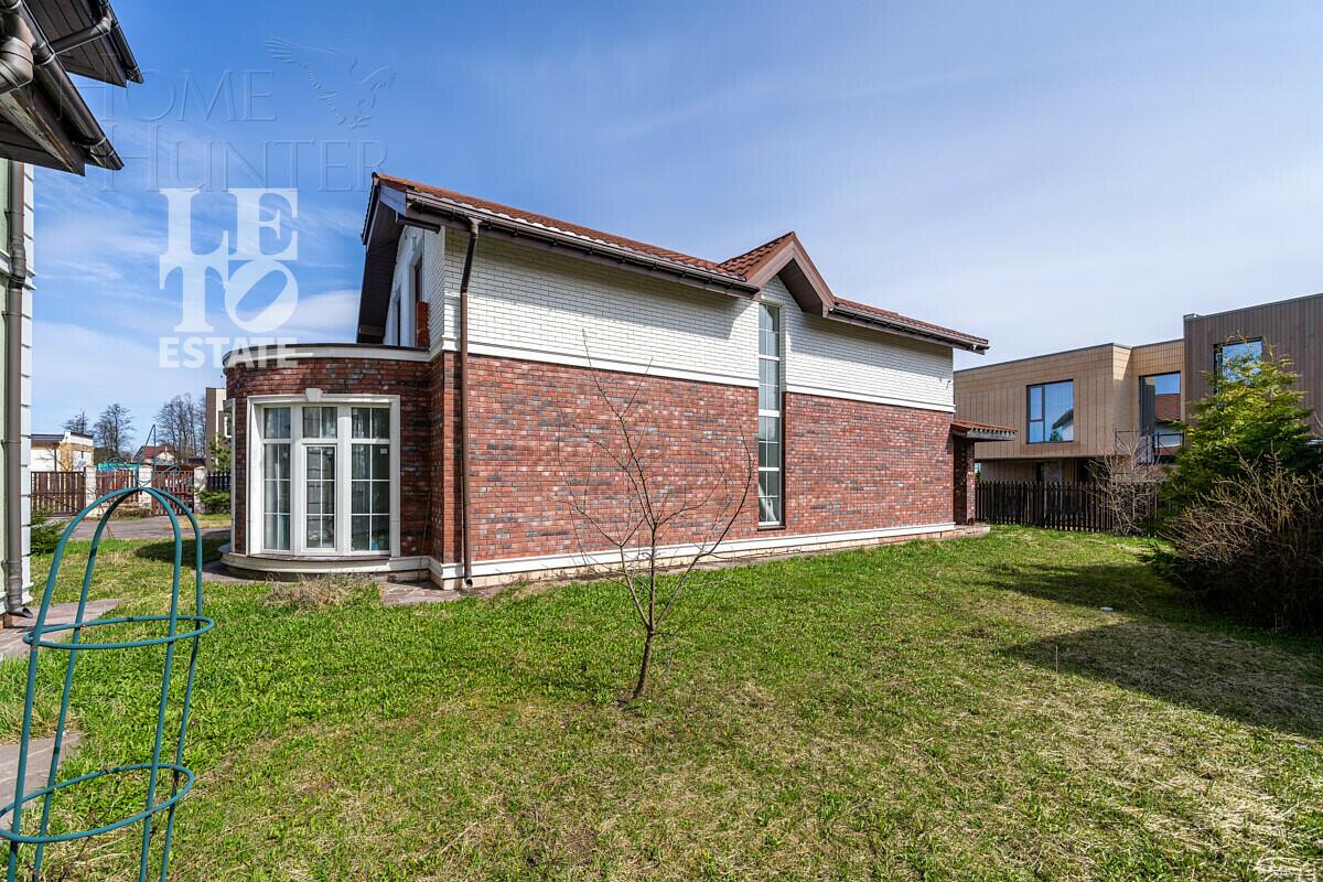 2-этажный коттедж 900 м² с отделкой