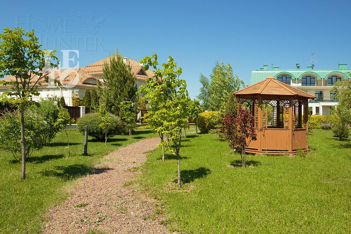 2-этажный коттедж 900 м² с отделкой