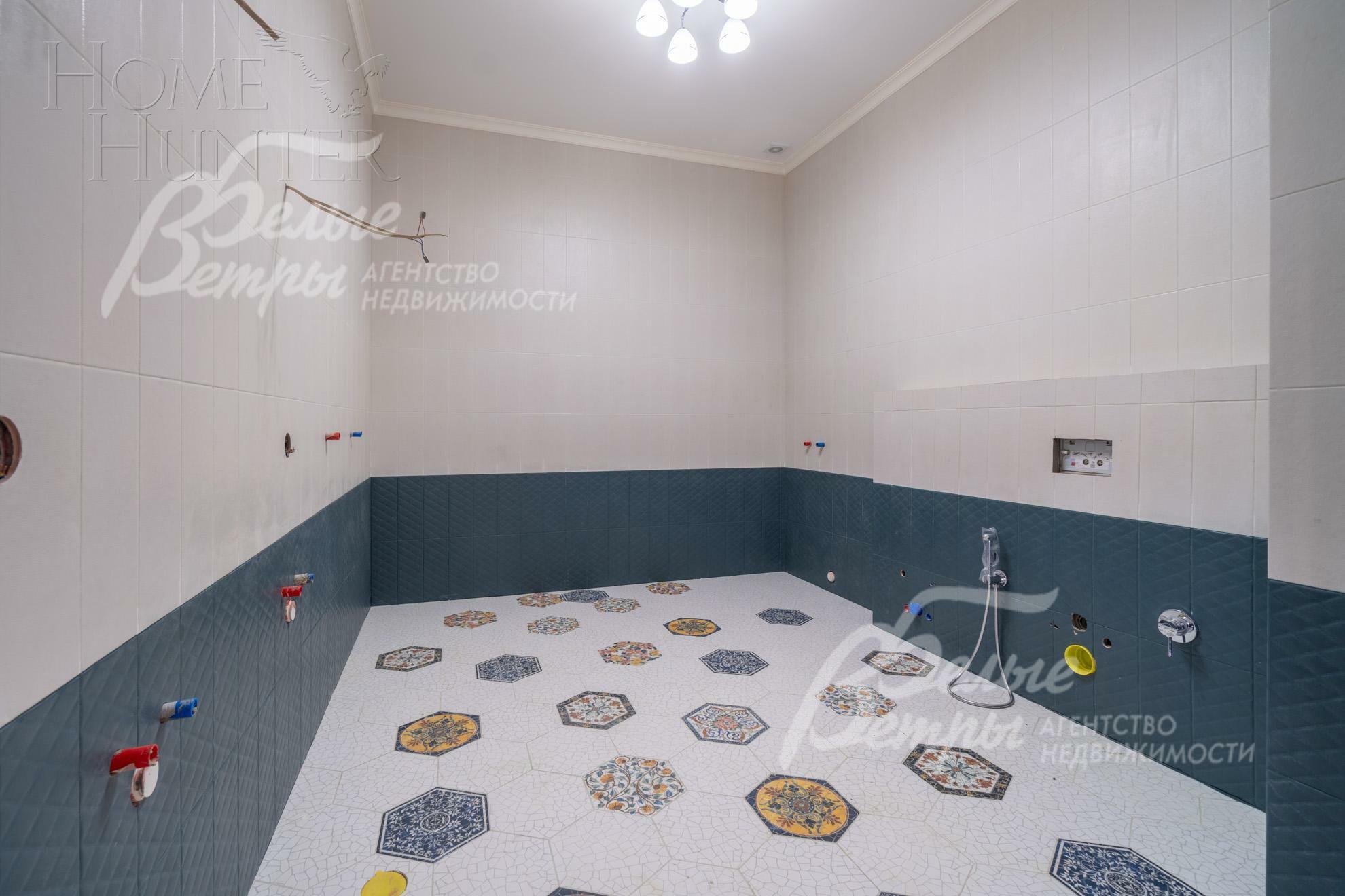 2-этажный коттедж 693.5 м² с отделкой