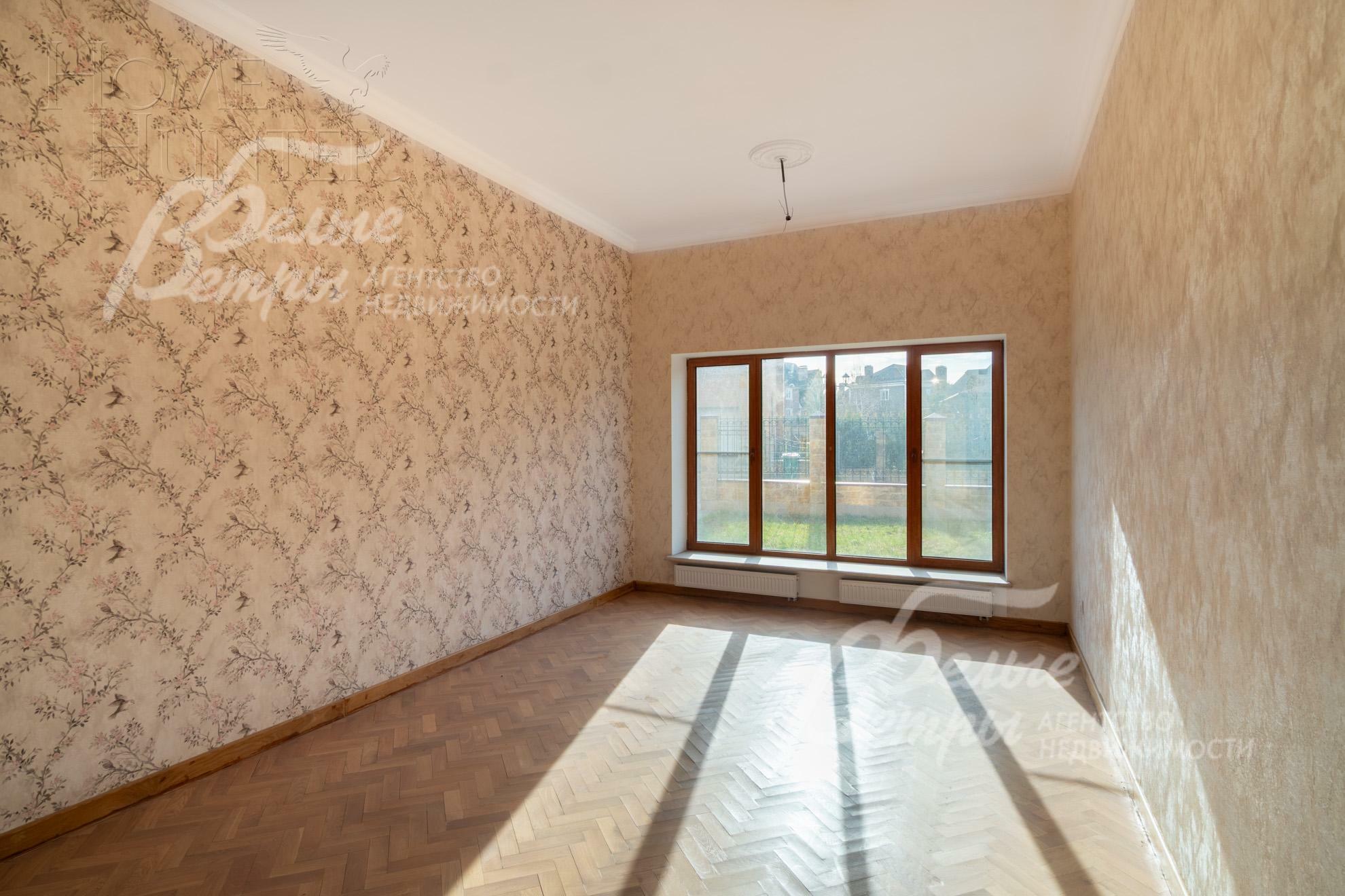 2-этажный коттедж 693.5 м² с отделкой