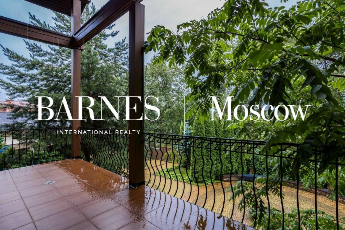 2-этажный коттедж 1 786 м² с отделкой