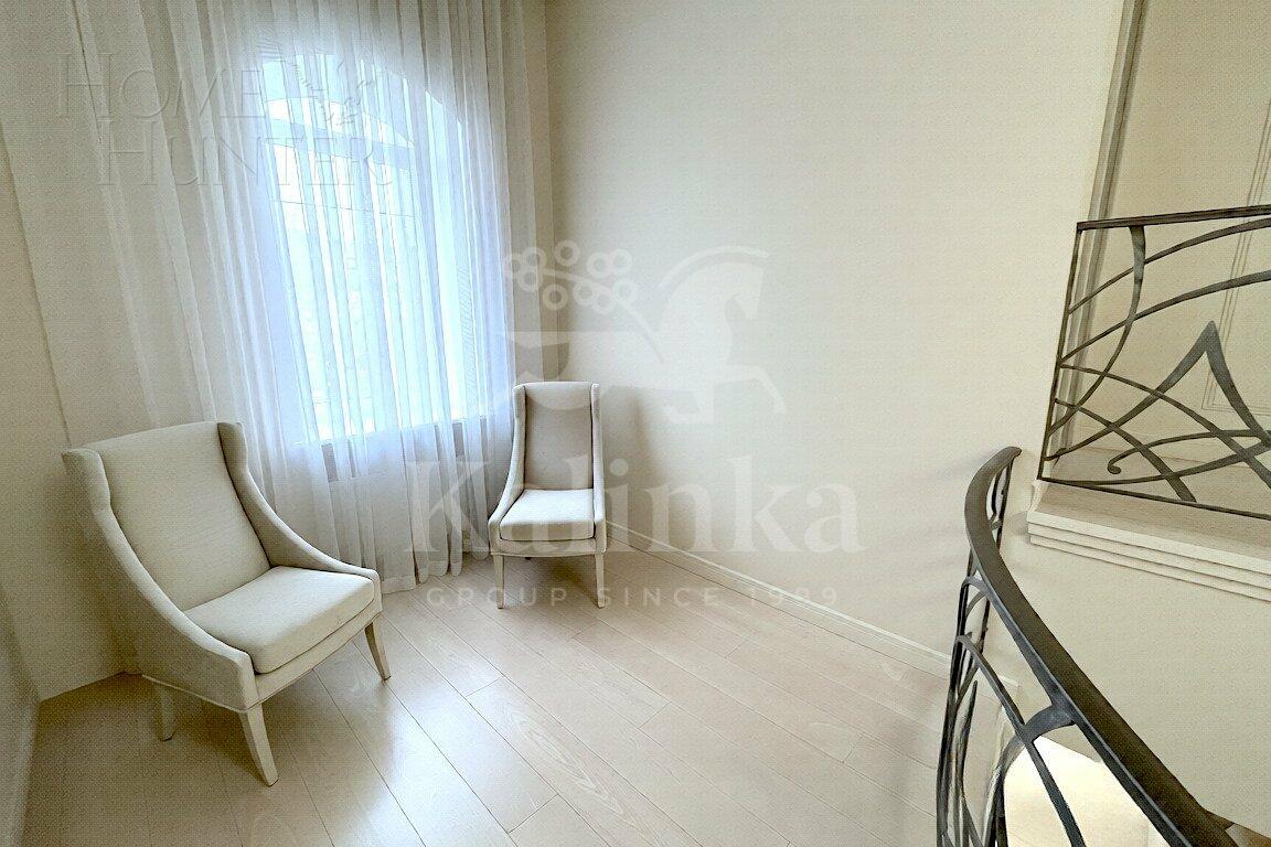 2-этажный коттедж 640 м² с отделкой