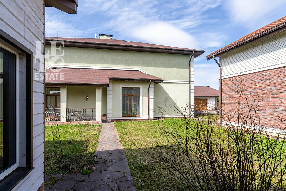 2-этажный коттедж 900 м² с отделкой