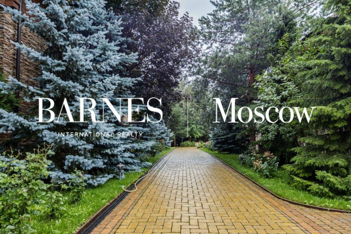 2-этажный коттедж 1 786 м² с отделкой