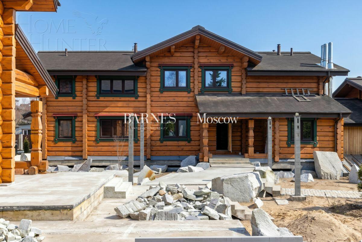 2-этажный коттедж 830 м² без отделки