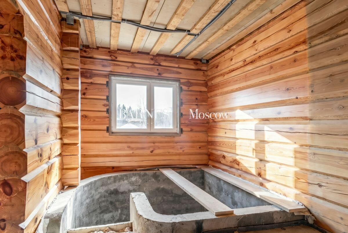 2-этажный коттедж 830 м² без отделки