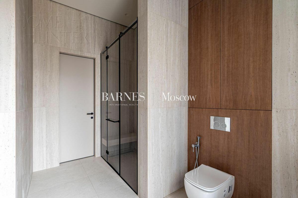 2-этажный коттедж 372 м² с отделкой