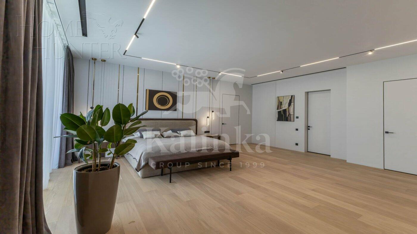 2-этажный коттедж 1 317 м² с отделкой