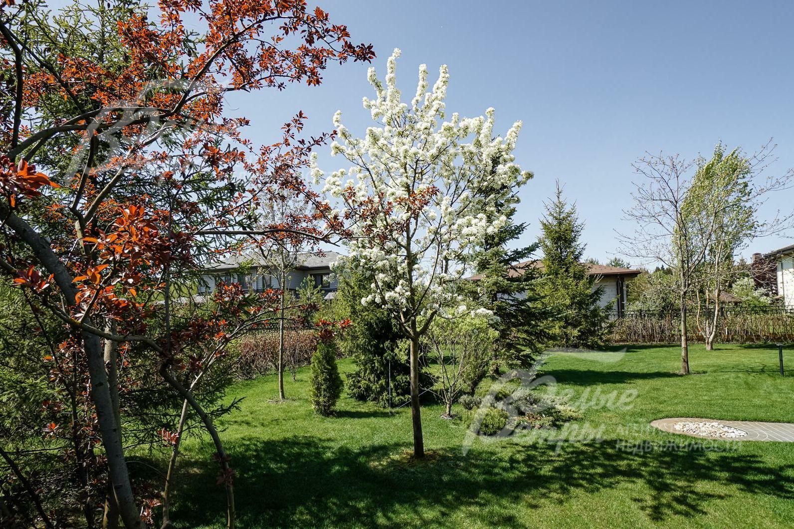 2-этажный коттедж 650 м² с отделкой