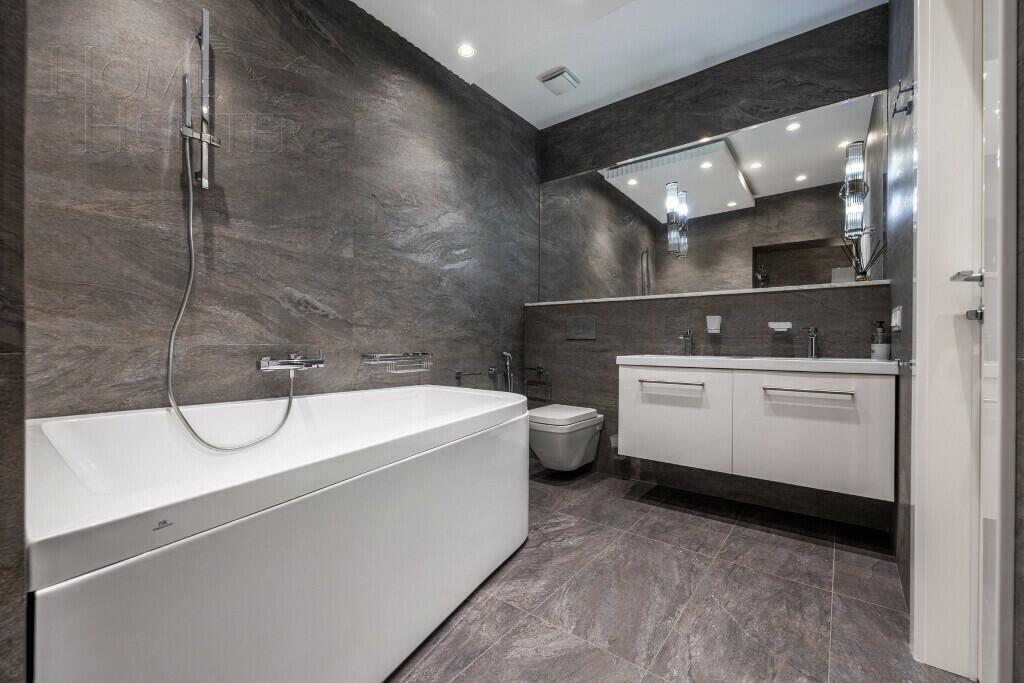 3-этажный таунхаус 290 м² с отделкой
