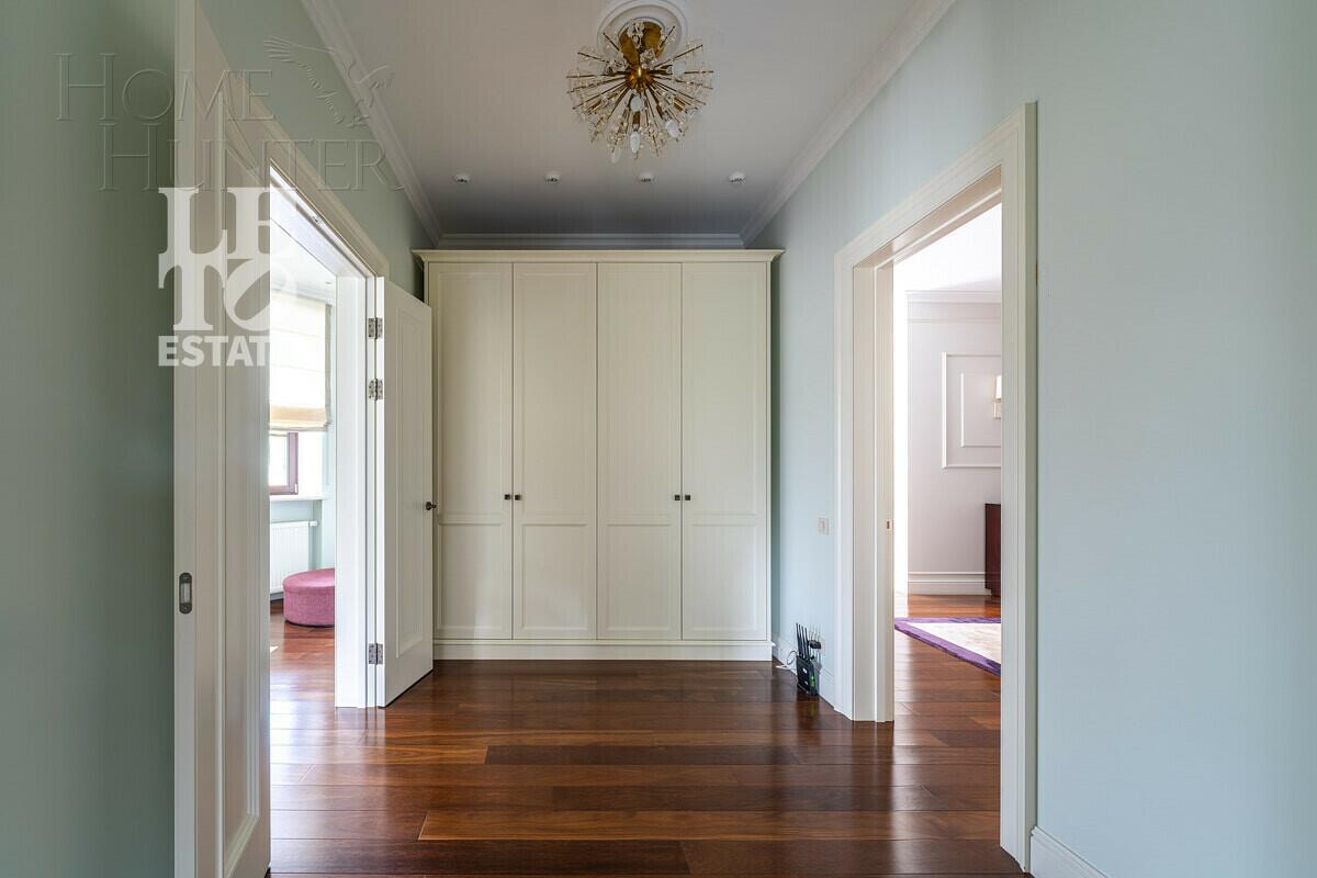 2-этажный коттедж 590 м² с отделкой