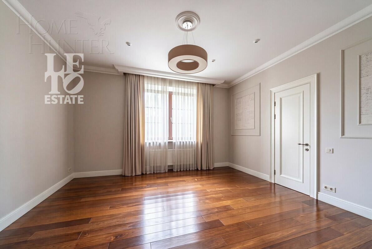 2-этажный коттедж 590 м² с отделкой