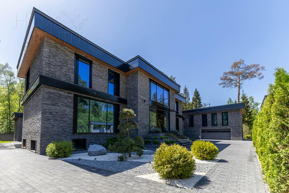 2-этажный коттедж 1 700 м² без отделки