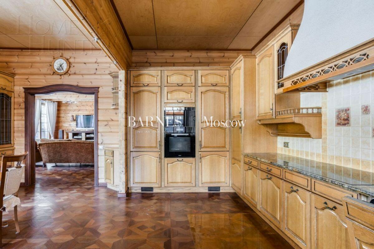 2-этажный коттедж 637 м² с отделкой