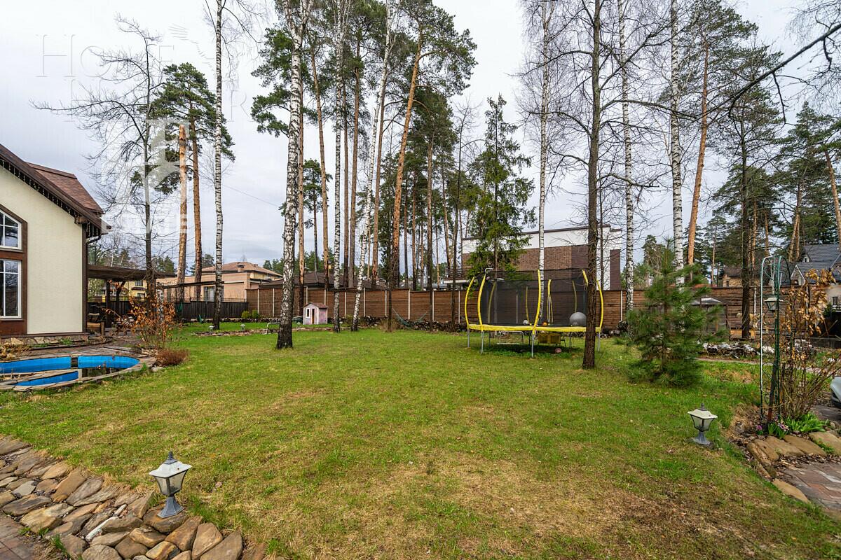 2-этажный коттедж 200 м² с отделкой