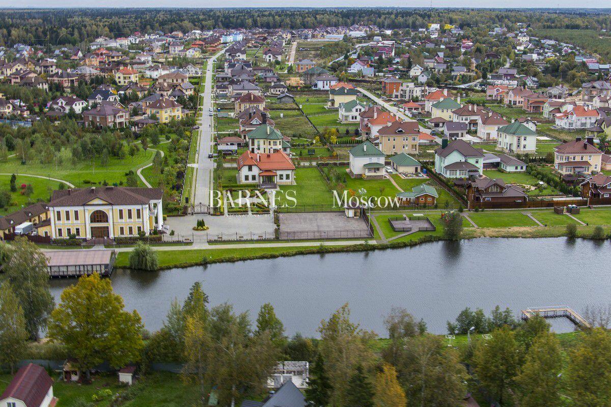 2-этажный коттедж 830 м² без отделки
