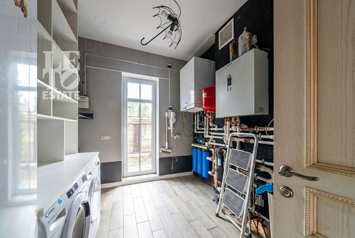 2-этажный коттедж 200 м² с отделкой