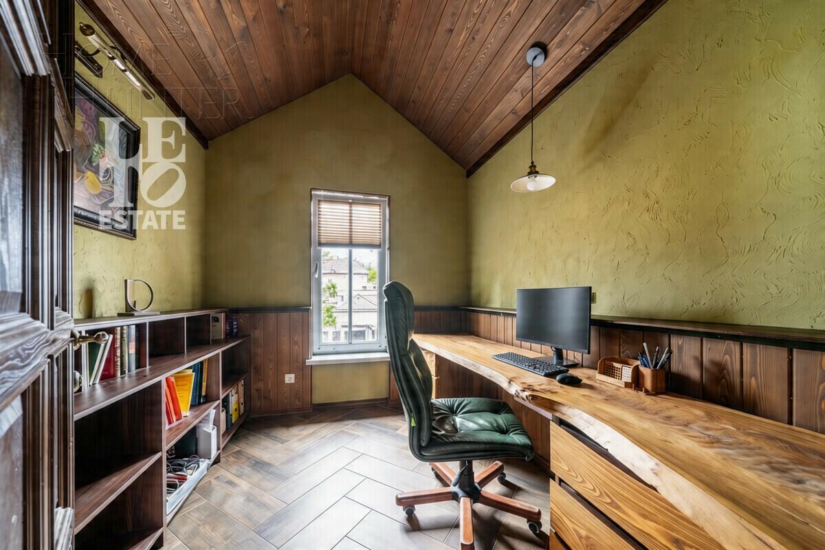 2-этажный коттедж 200 м² с отделкой