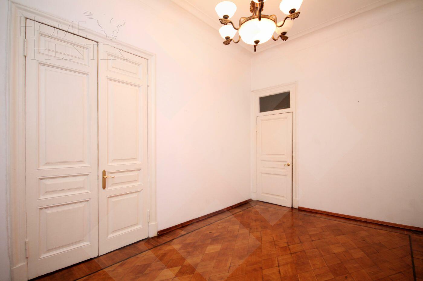 5-КОМН. КВАРТИРА С ОТДЕЛКОЙ 132 М² НА 3 ЭТАЖЕ