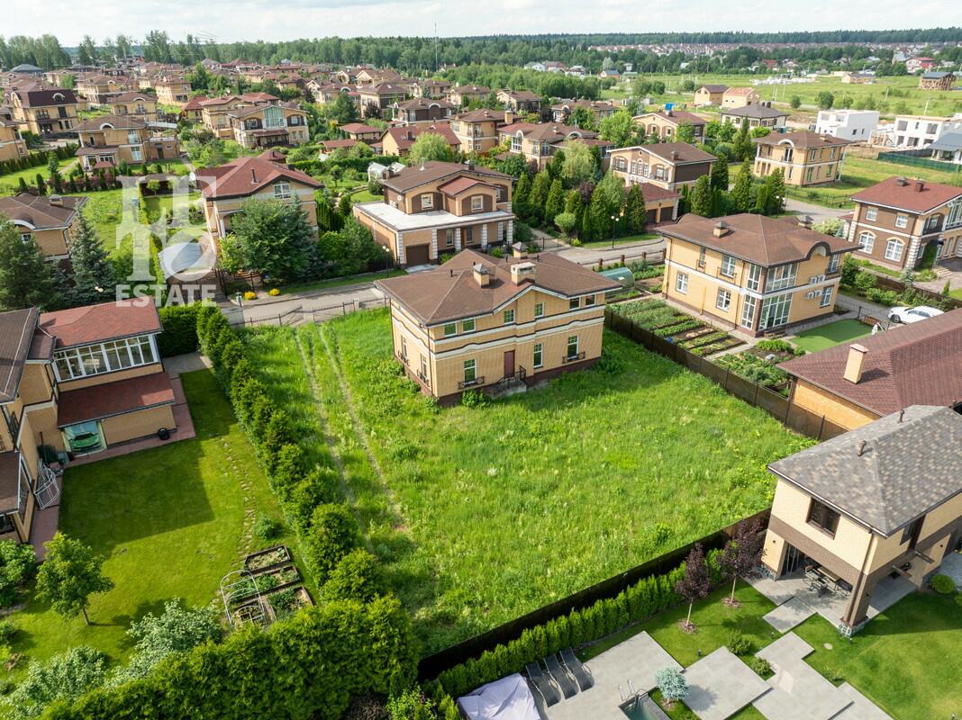 2-этажный коттедж 245.1 м² без отделки