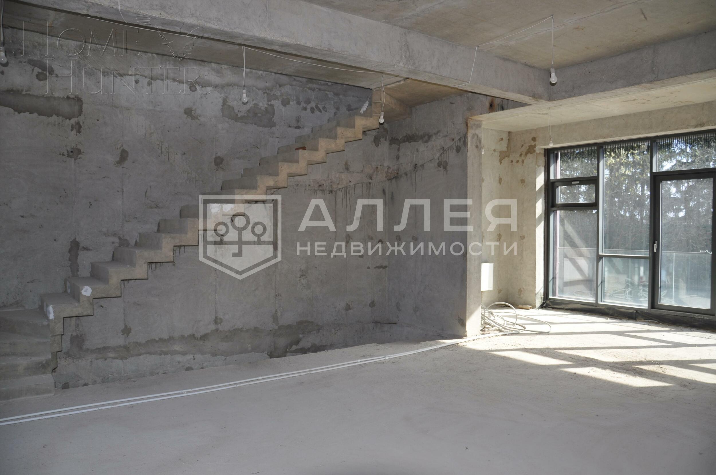 3-этажный таунхаус 240 м² без отделки