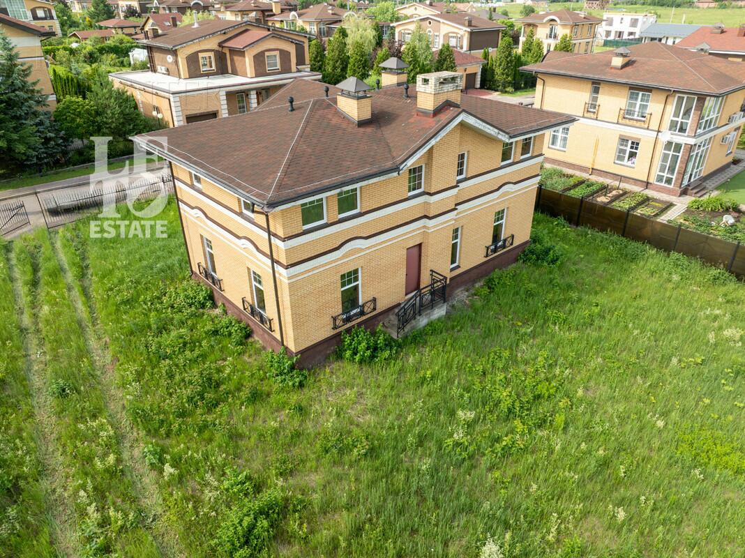2-этажный коттедж 245.1 м² без отделки