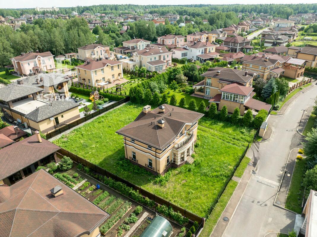 2-этажный коттедж 245.1 м² без отделки