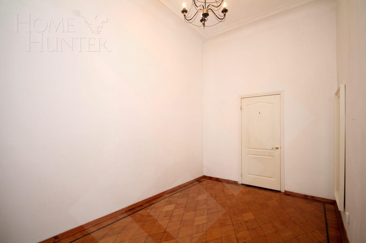 5-КОМН. КВАРТИРА С ОТДЕЛКОЙ 132 М² НА 3 ЭТАЖЕ