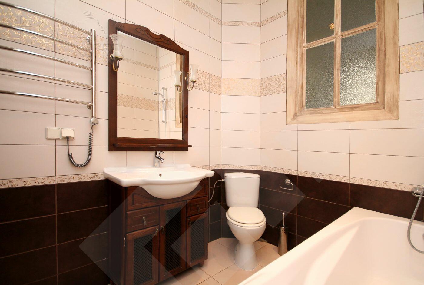 5-КОМН. КВАРТИРА С ОТДЕЛКОЙ 132 М² НА 3 ЭТАЖЕ