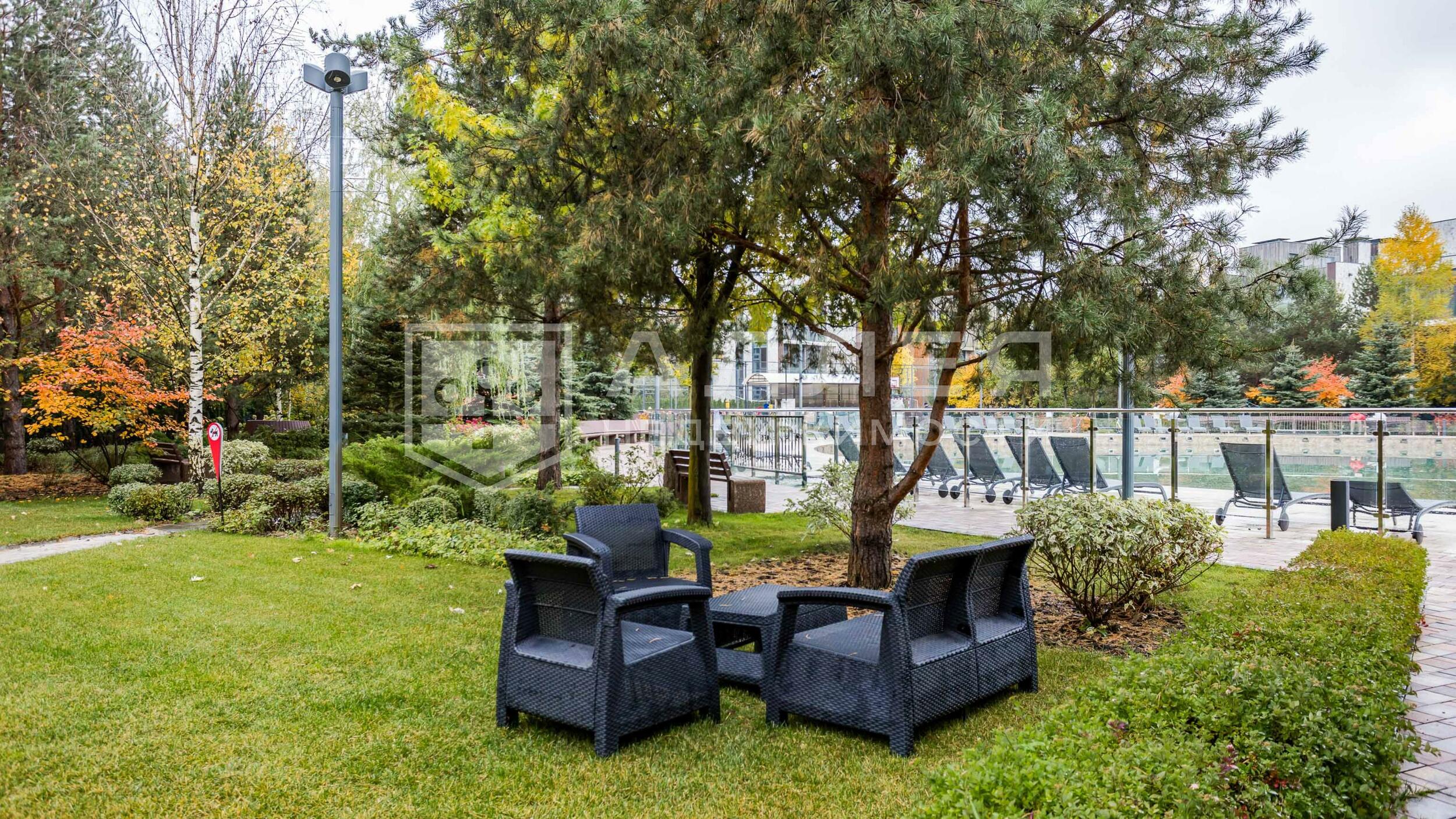 3-этажный таунхаус 240 м² без отделки