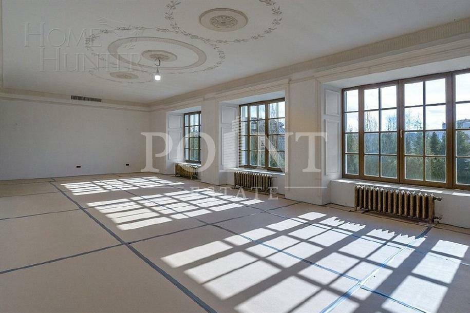 2-этажный коттедж 1 750 м² без отделки