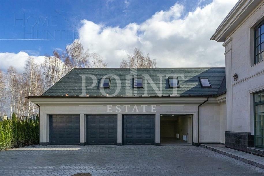2-этажный коттедж 1 750 м² без отделки