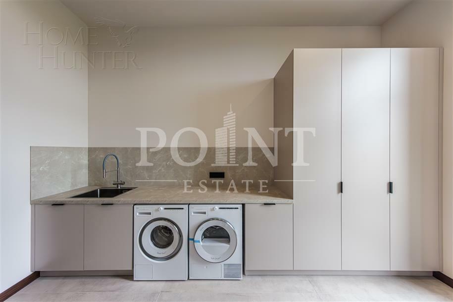 2-этажный коттедж 1 100 м² с отделкой