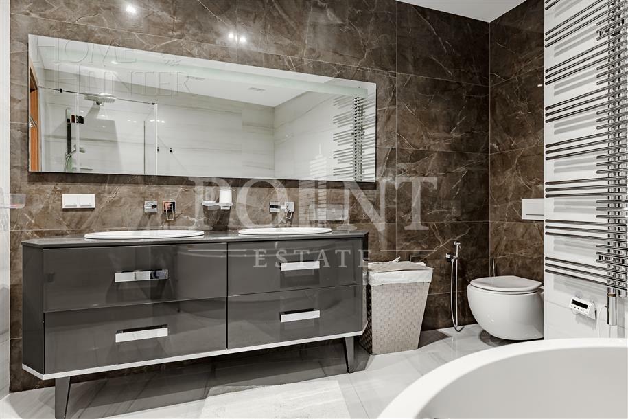 2-УРОВНЕВАЯ КВАРТИРА С ОТДЕЛКОЙ 230 М² НА 15 ЭТАЖЕ