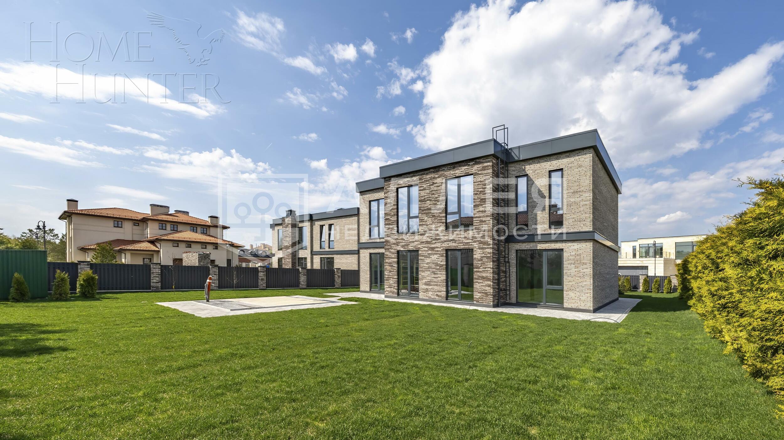 2-этажный коттедж 358.1 м² без отделки