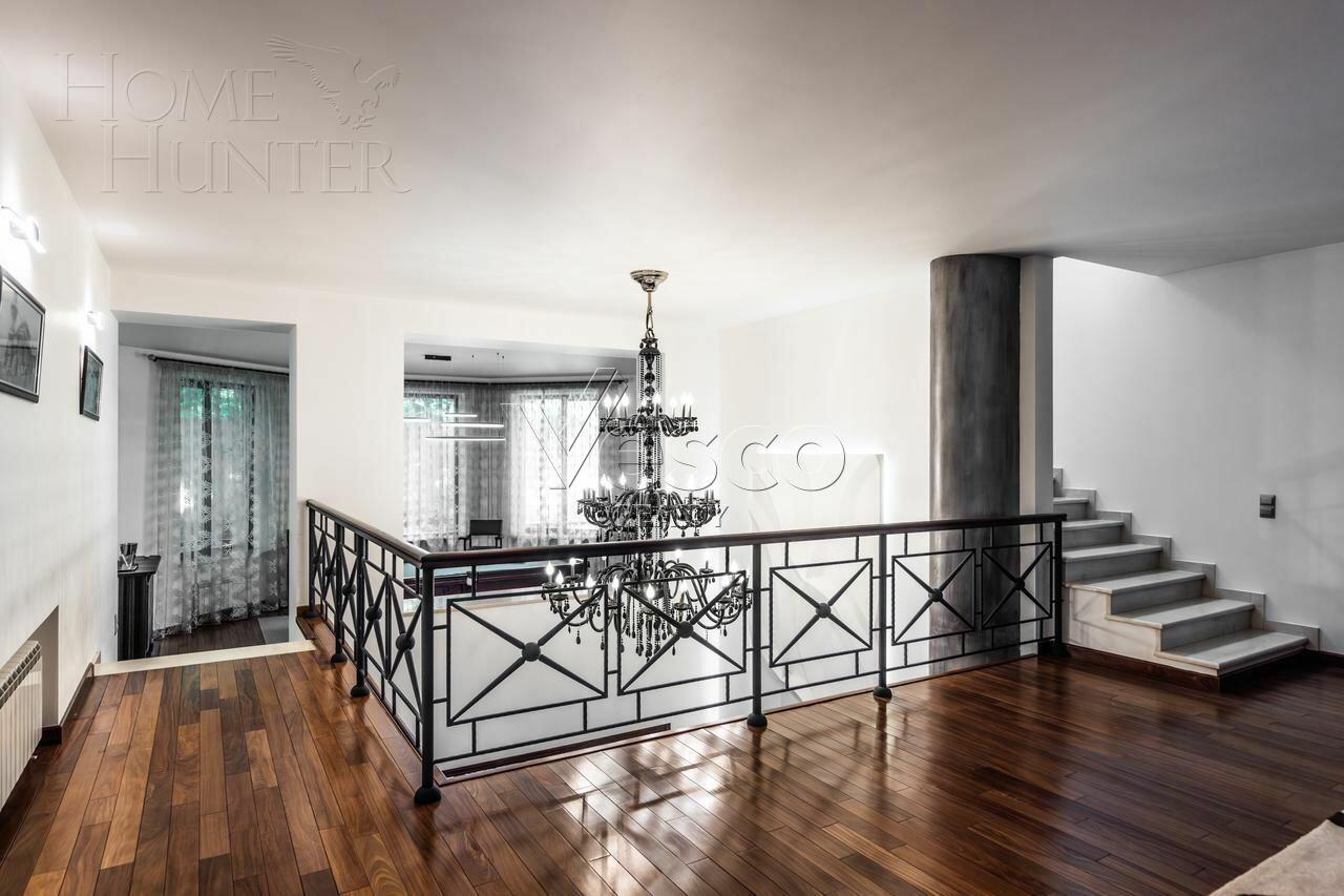 2-этажный коттедж 800 м² с отделкой