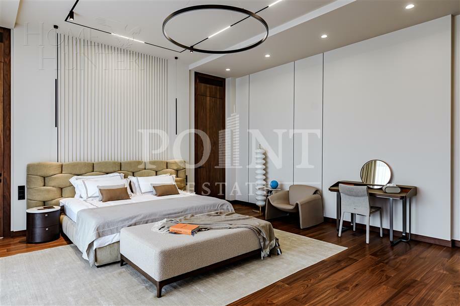 2-этажный коттедж 1 100 м² с отделкой
