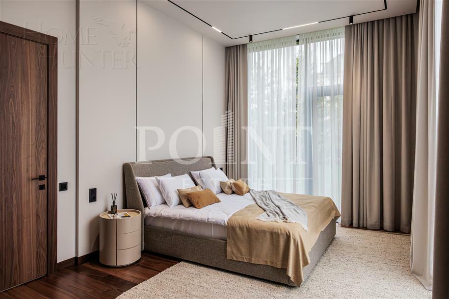2-этажный коттедж 1 100 м² с отделкой