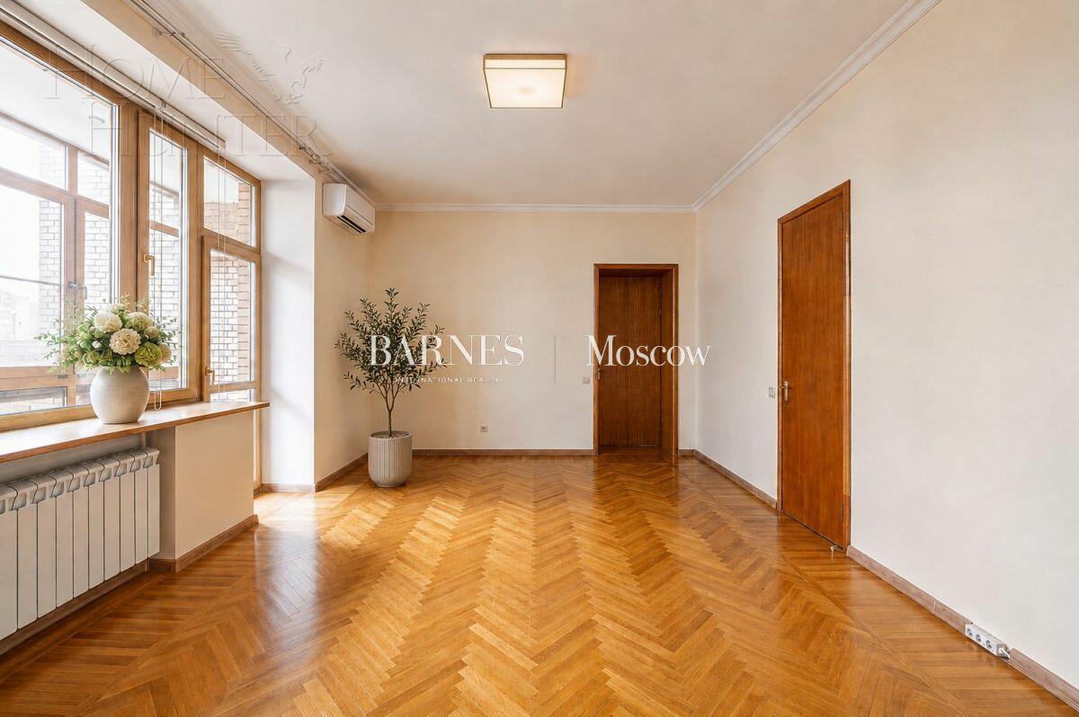 4-КОМН. КВАРТИРА С ОТДЕЛКОЙ 192.6 М² НА 5 ЭТАЖЕ