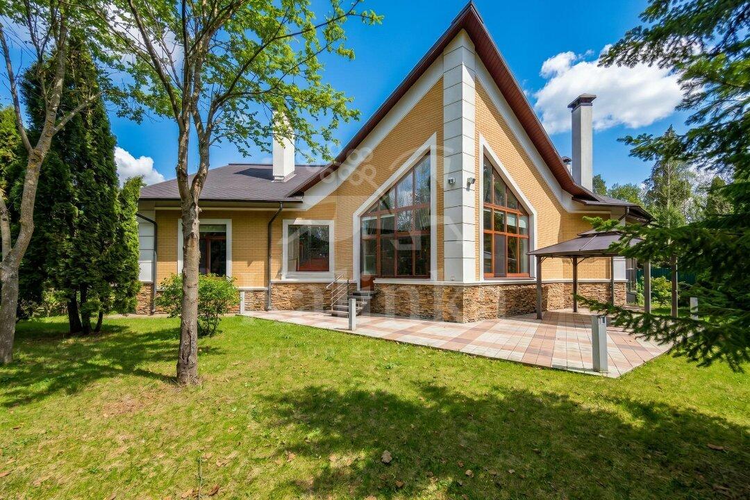 1-этажный коттедж 450 м² с отделкой