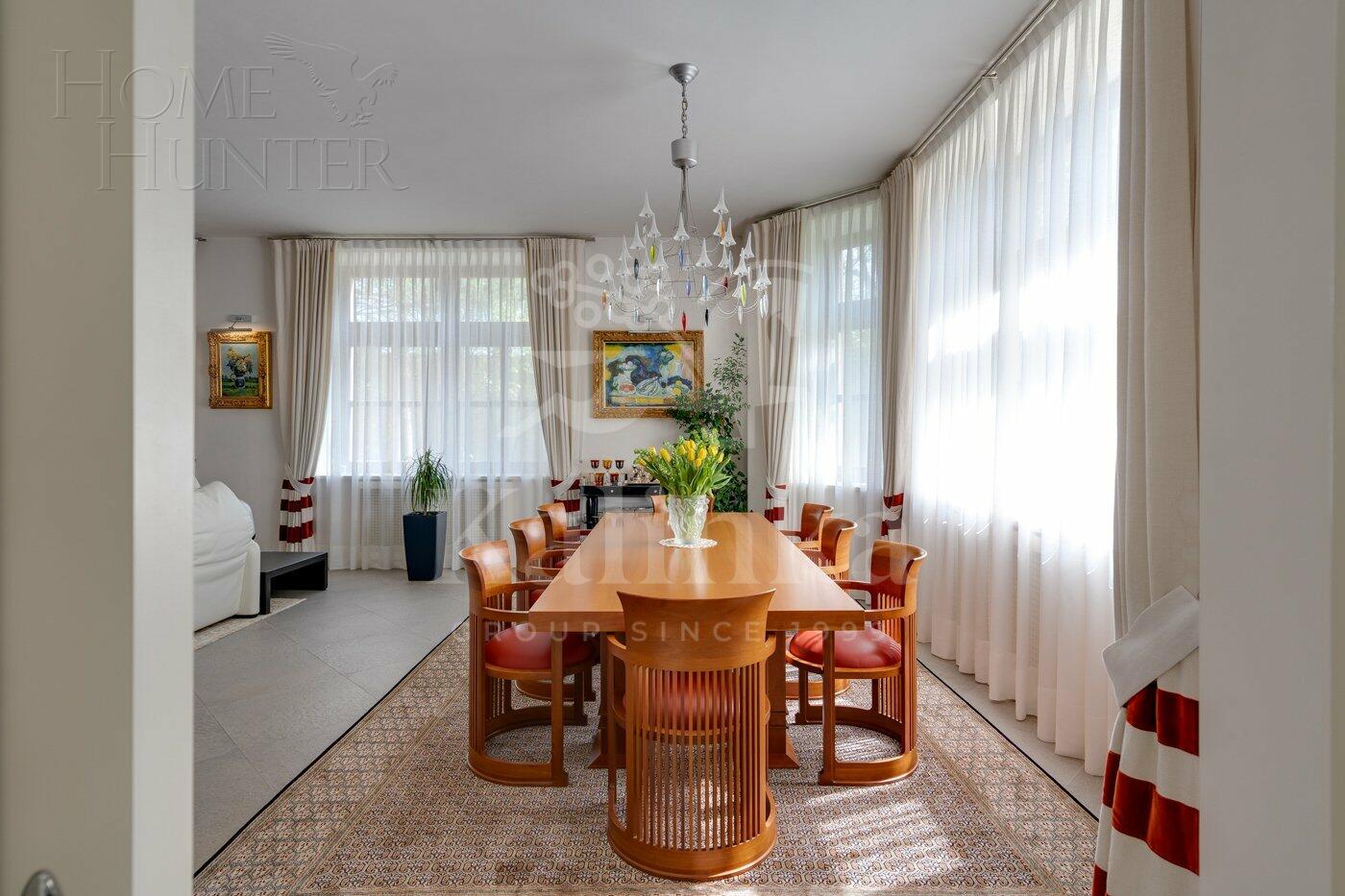 2-этажный коттедж 984 м² с отделкой